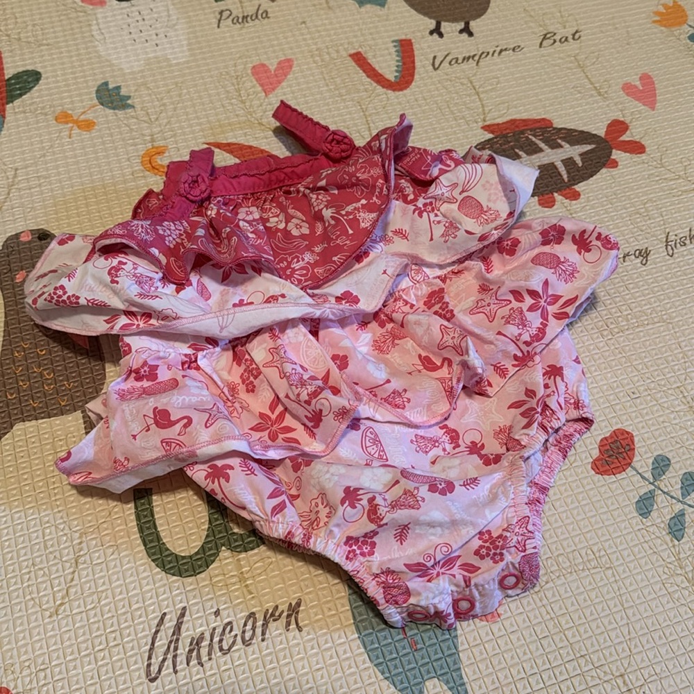 Tank top / Rompers - Picture 6 of 9